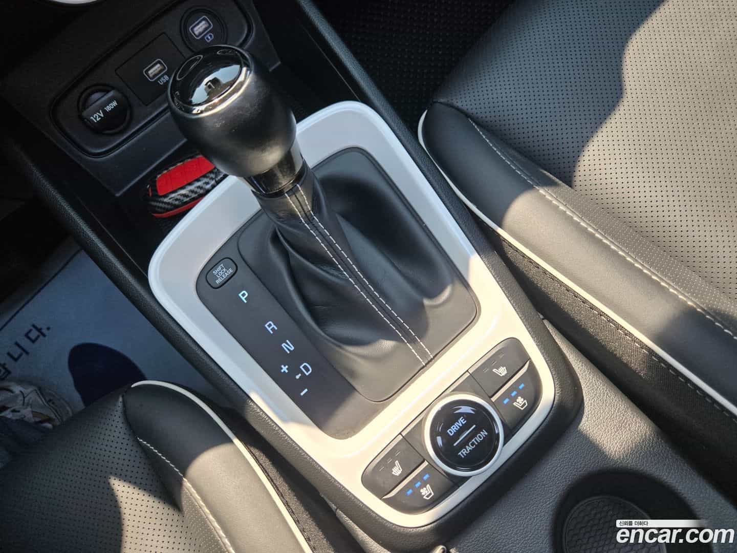 Venue Hyundai 2021.4-INNER-009
