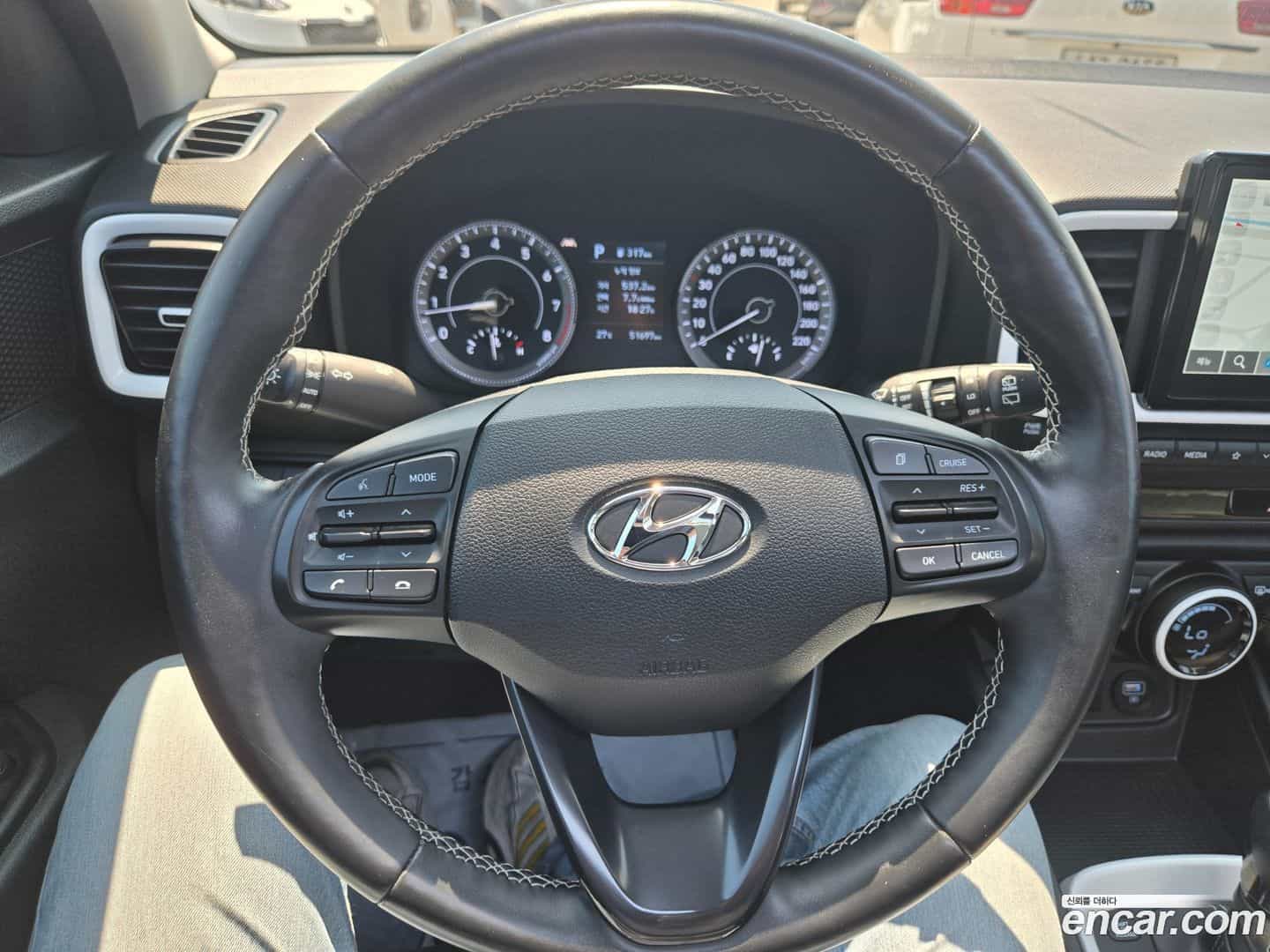 Venue Hyundai 2021.4-OPTION-015