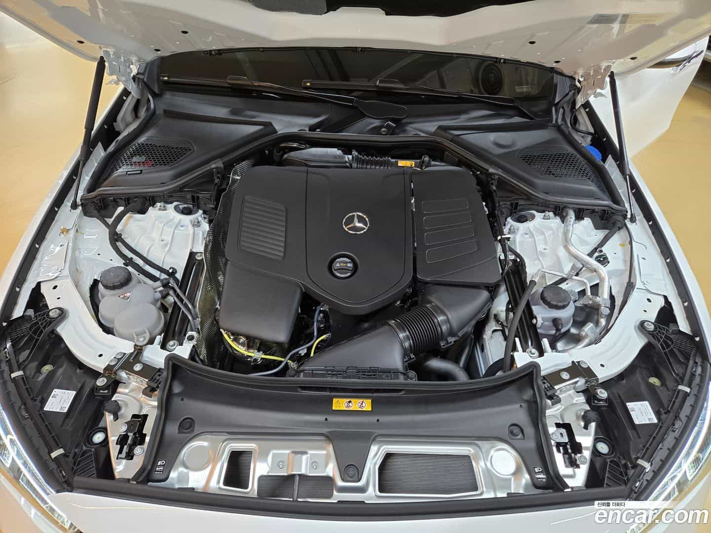 E-Class Mercedes-Benz 2025.11-OPTION-017
