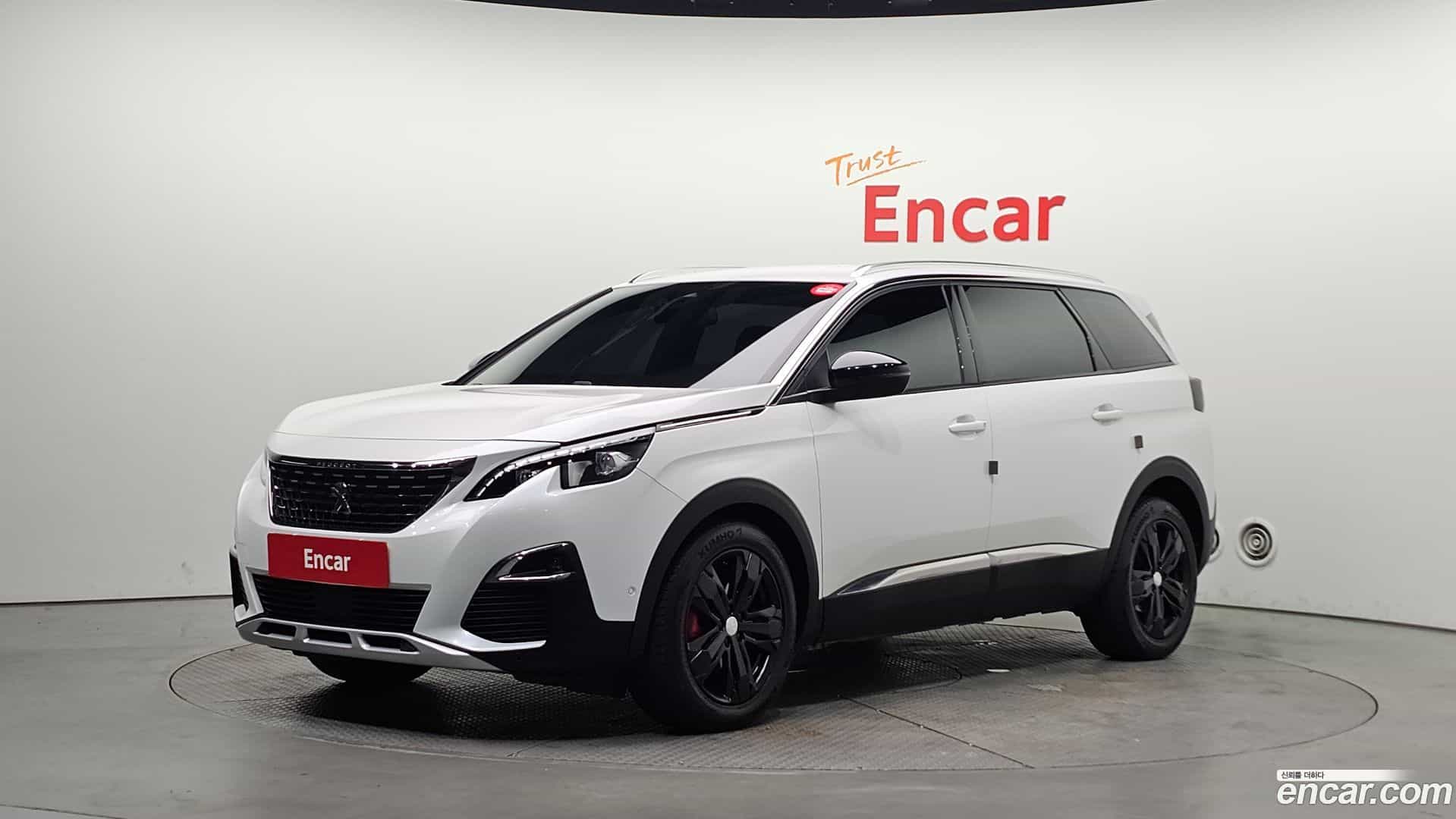 5008 Peugeot 2018.7-OUTER-001