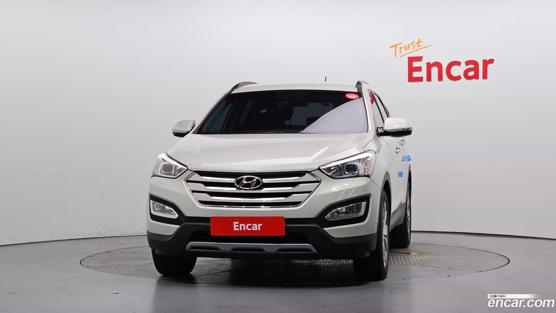 Santafe Hyundai 2015.2-OUTER-003