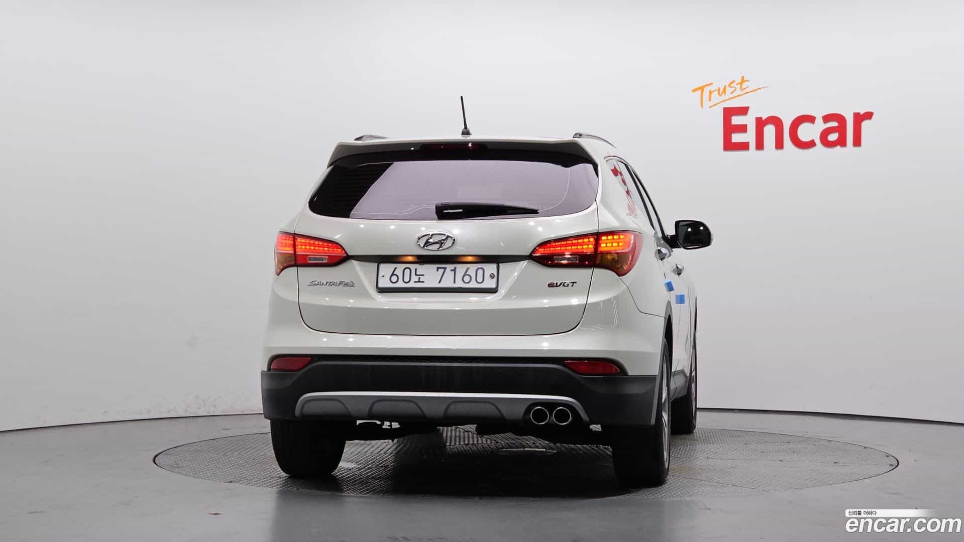 Santafe Hyundai 2015.2-OUTER-004