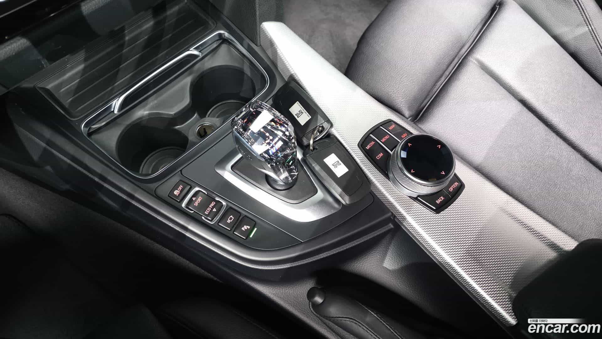 Gran Turismo BMW 2020.8-INNER-009