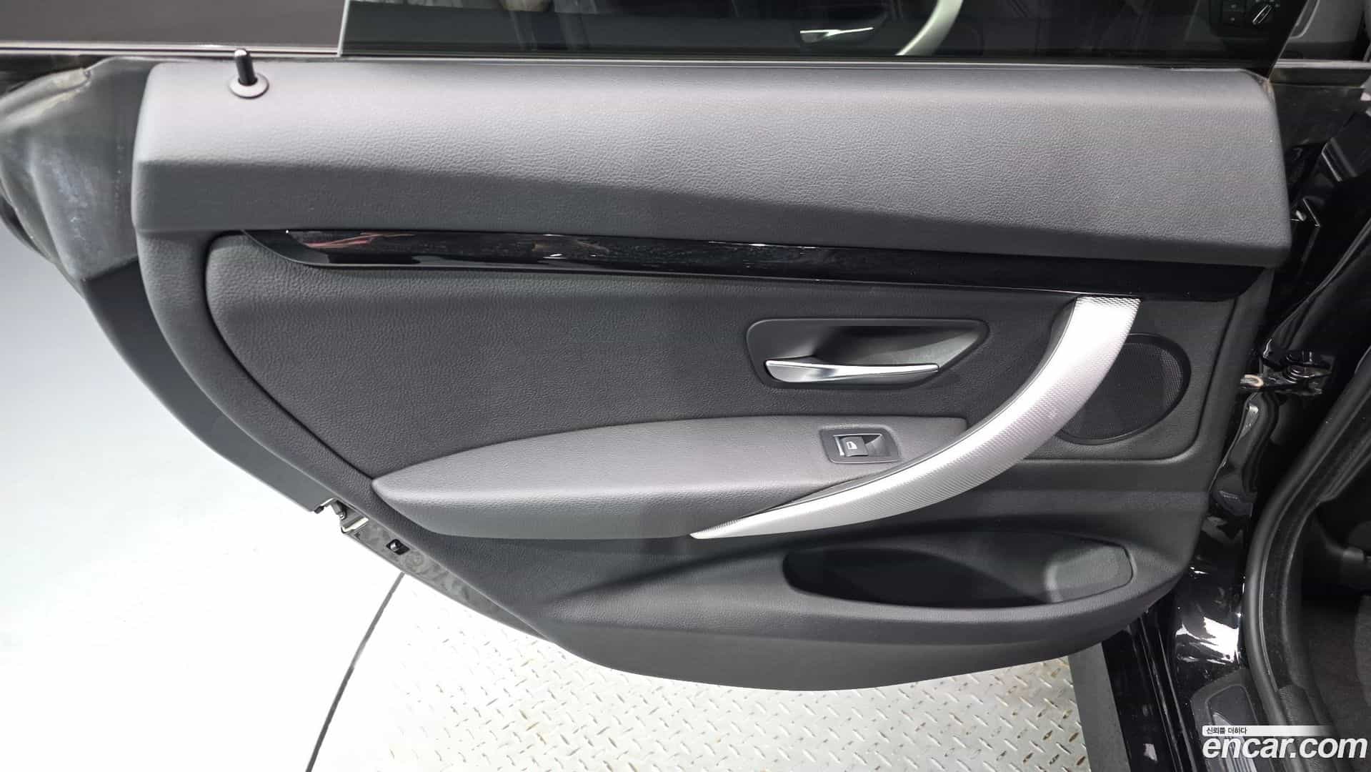 Gran Turismo BMW 2020.8-INNER-035