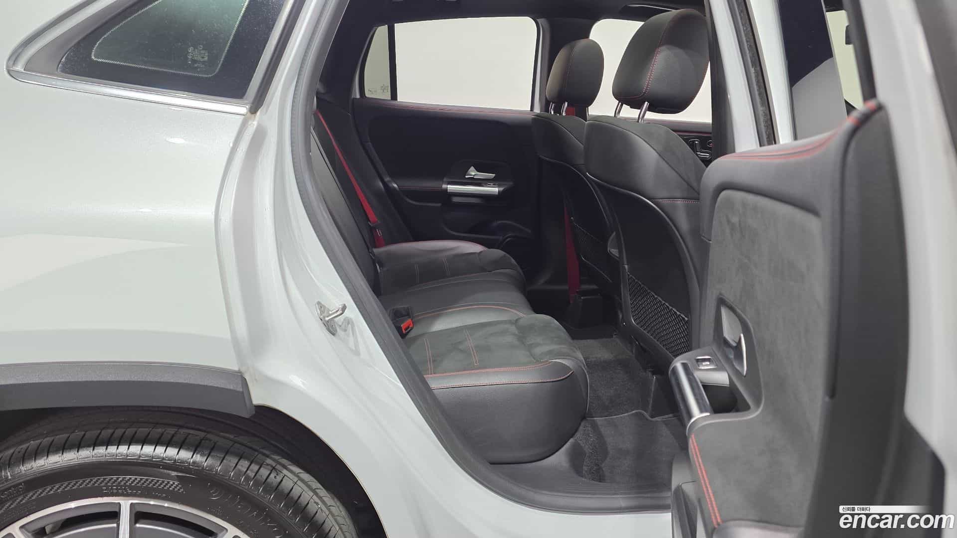 GLA-Class Mercedes-Benz 2021.9-OPTION-015