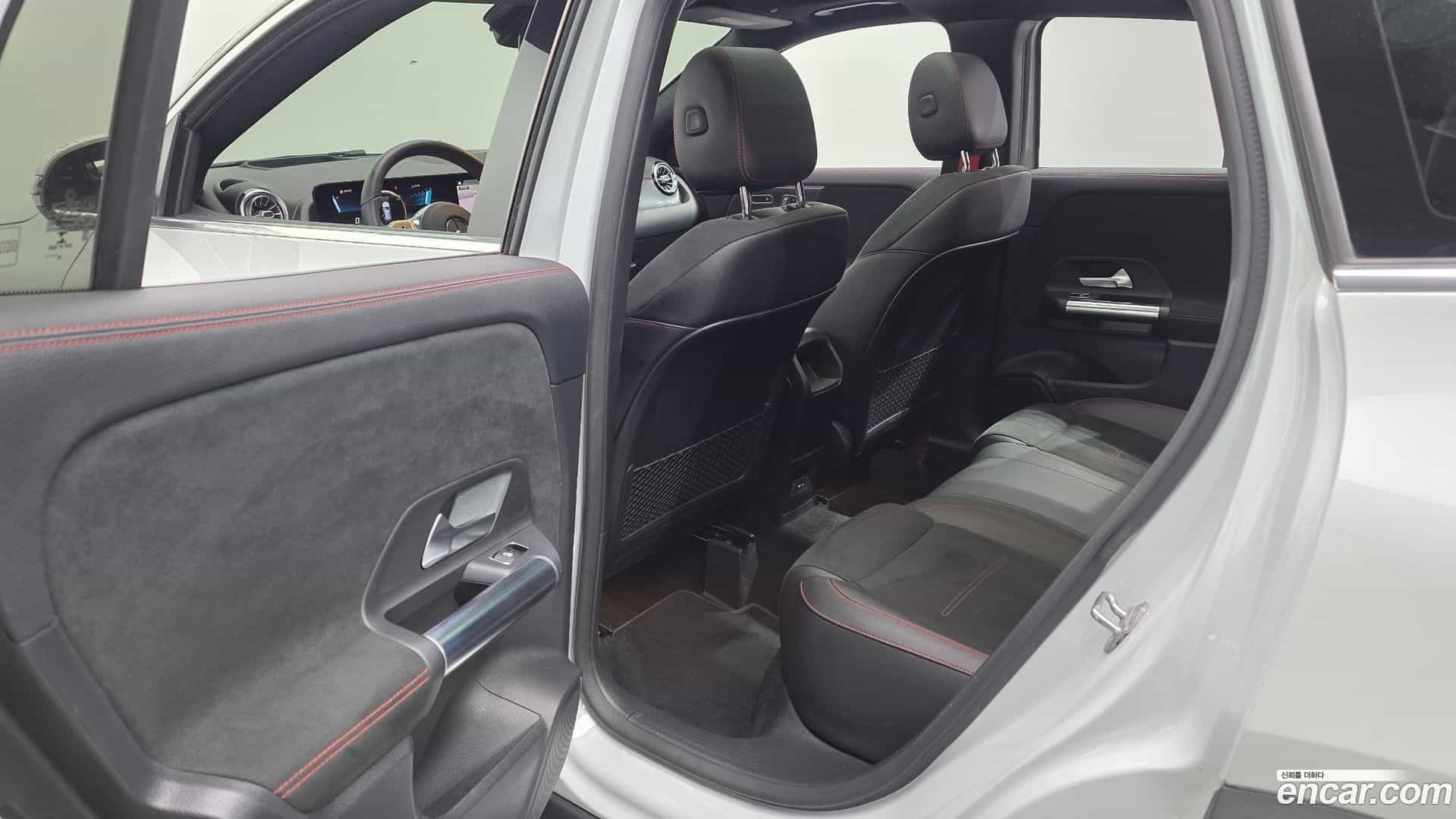GLA-Class Mercedes-Benz 2021.9-OPTION-016