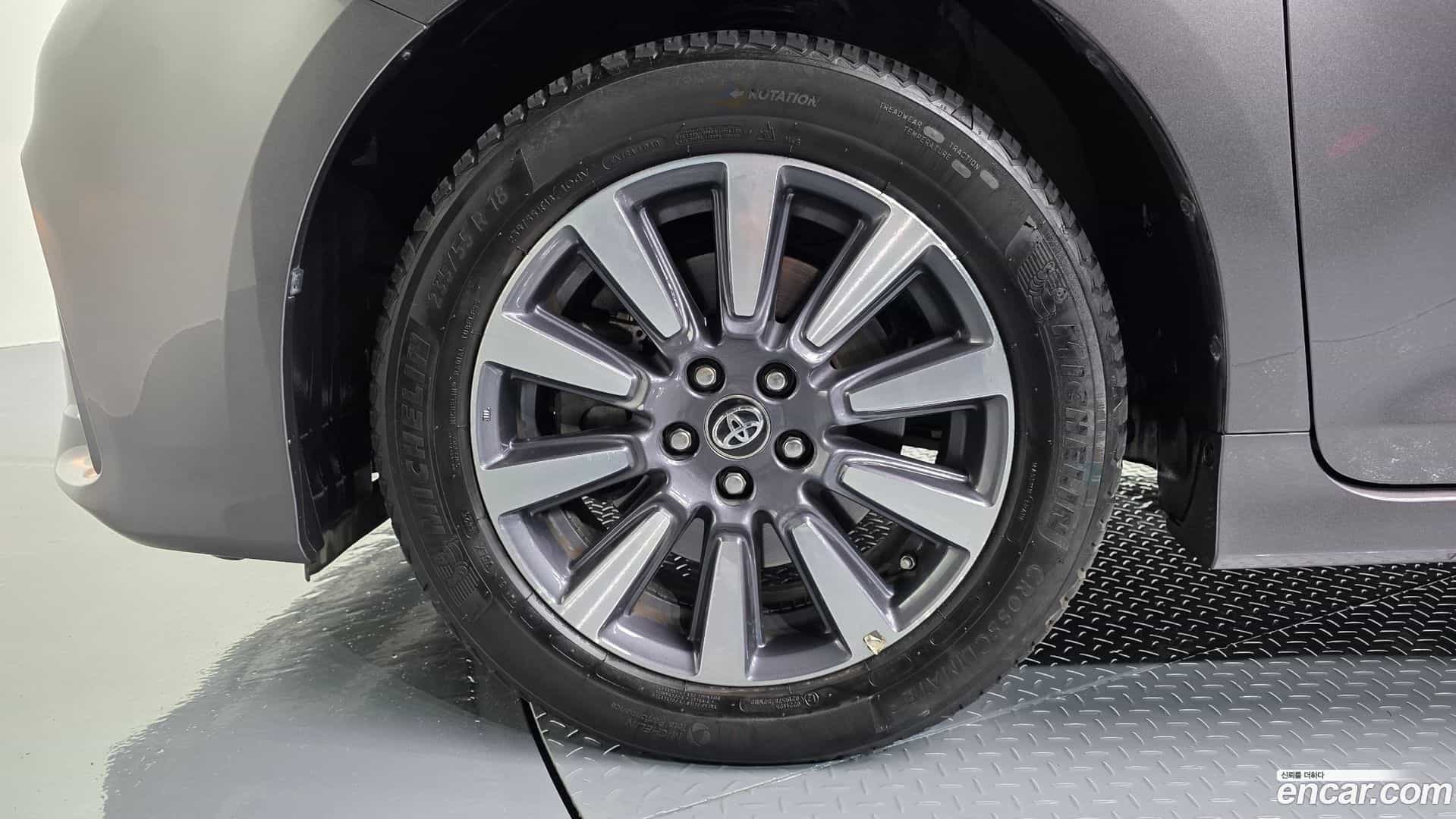 Sienna Toyota 2019.4-OUTER-005