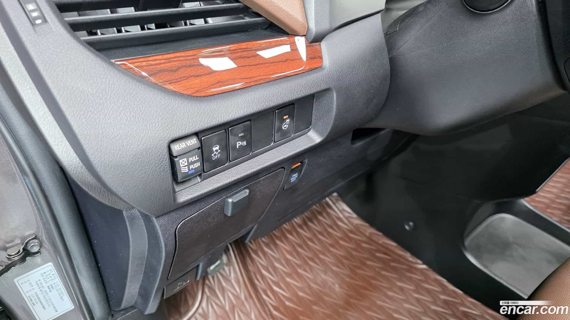 Sienna Toyota 2019.4-OPTION-021