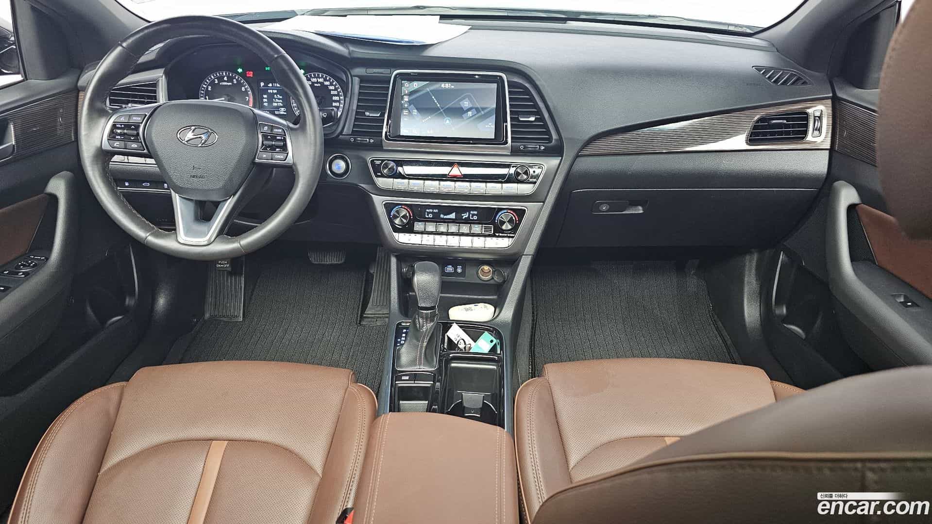 Sonata Hyundai 2017.5-INNER-007