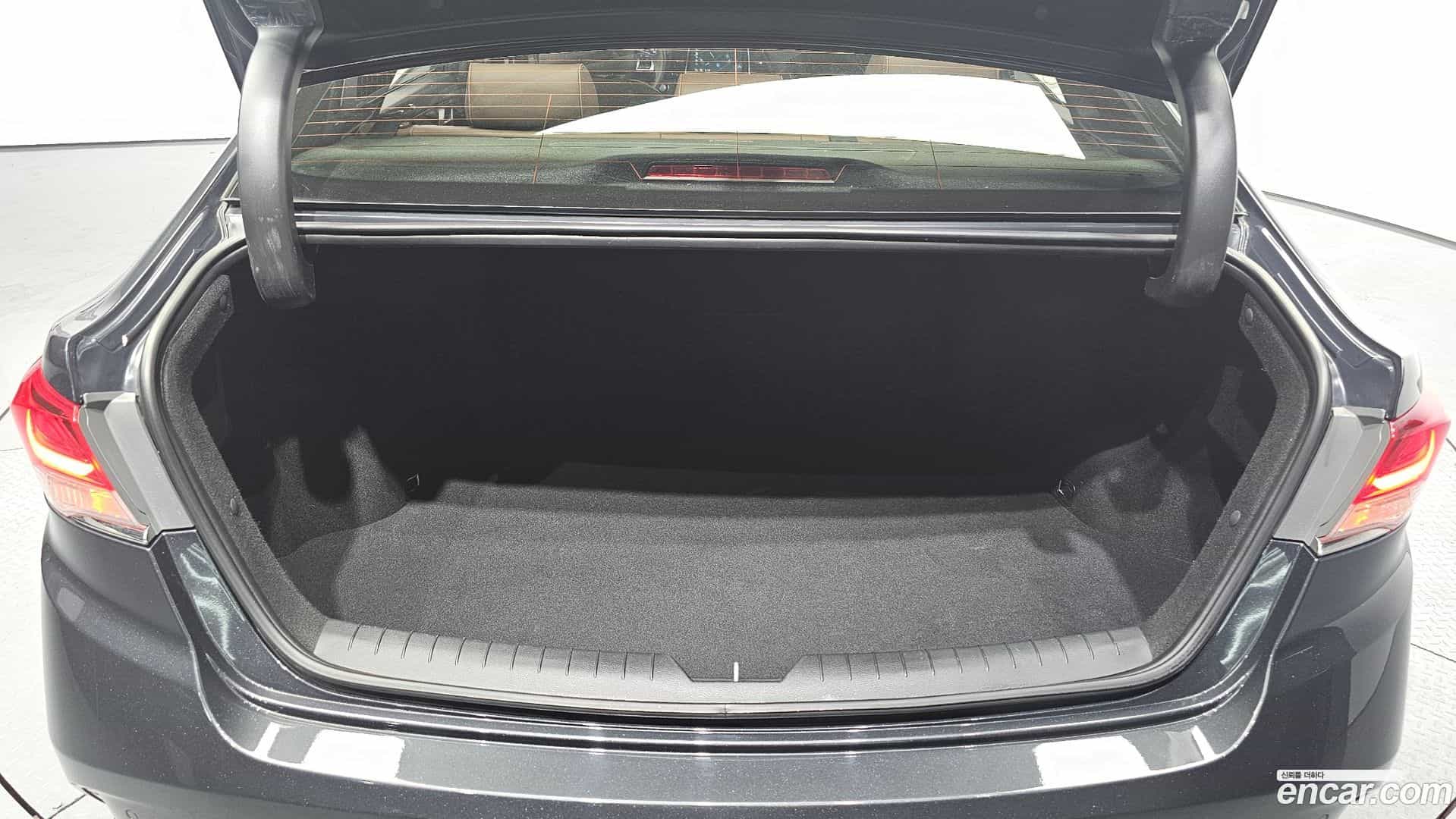 Sonata Hyundai 2017.5-OPTION-024