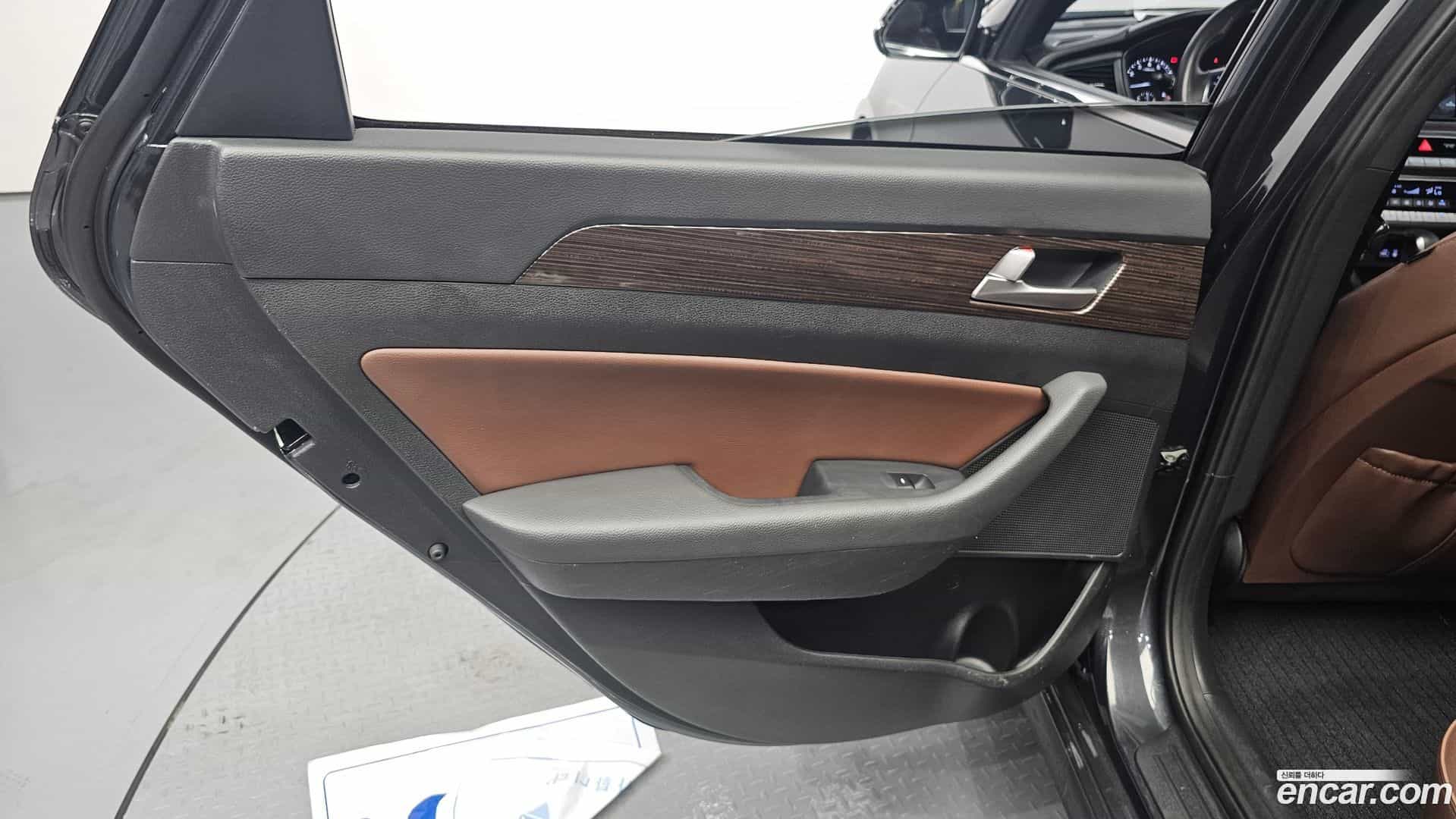 Sonata Hyundai 2017.5-INNER-035