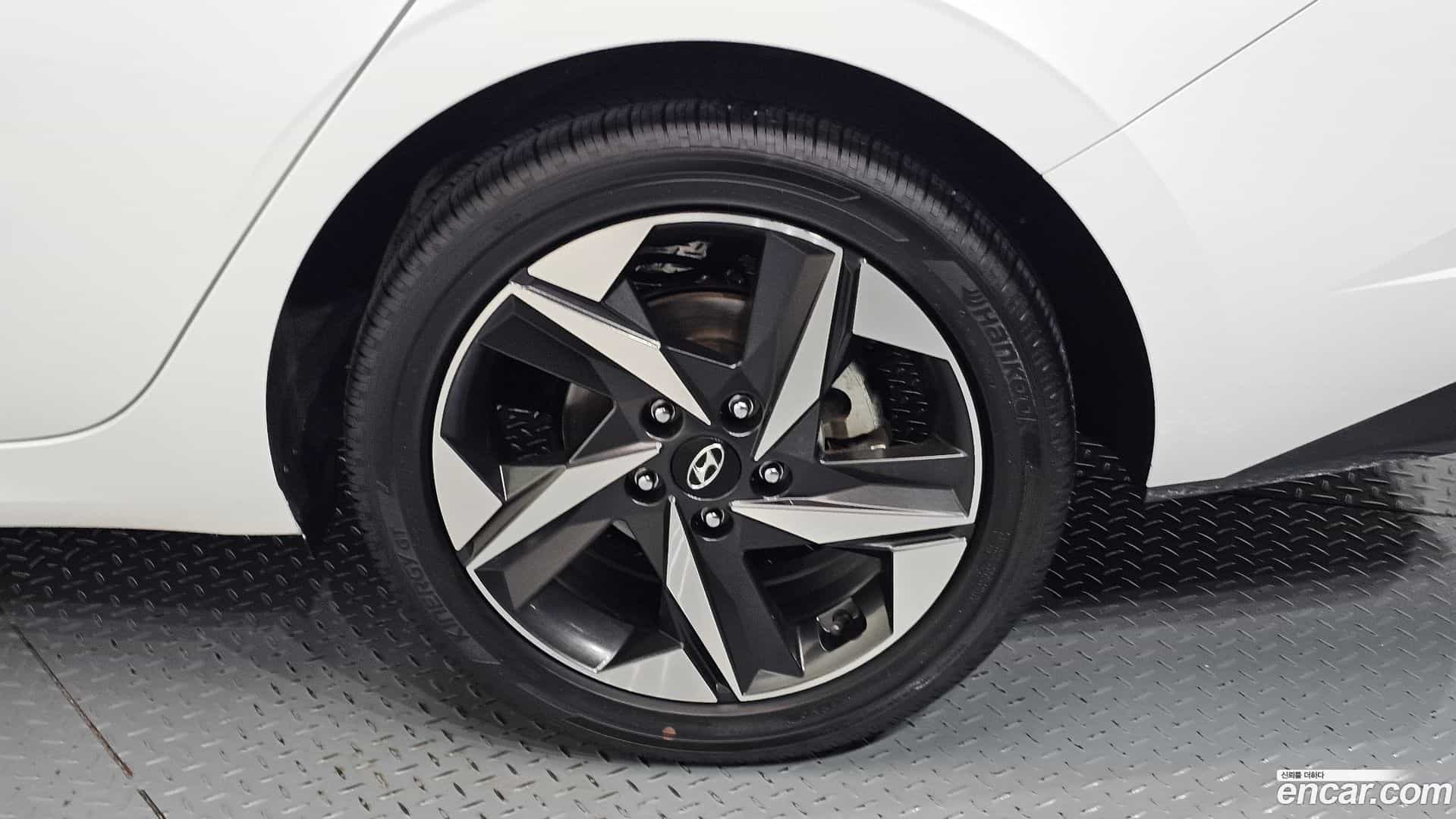 AVANTE Hyundai 2022.2-OUTER-031