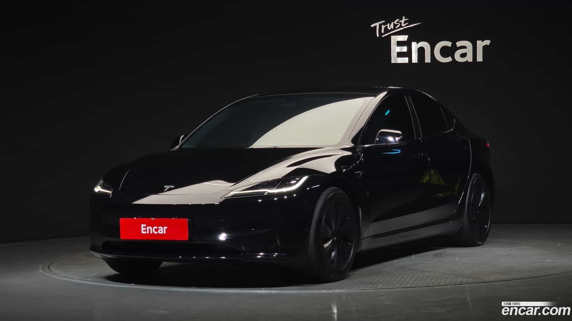 Model 3 Tesla 2024.4-OUTER-001
