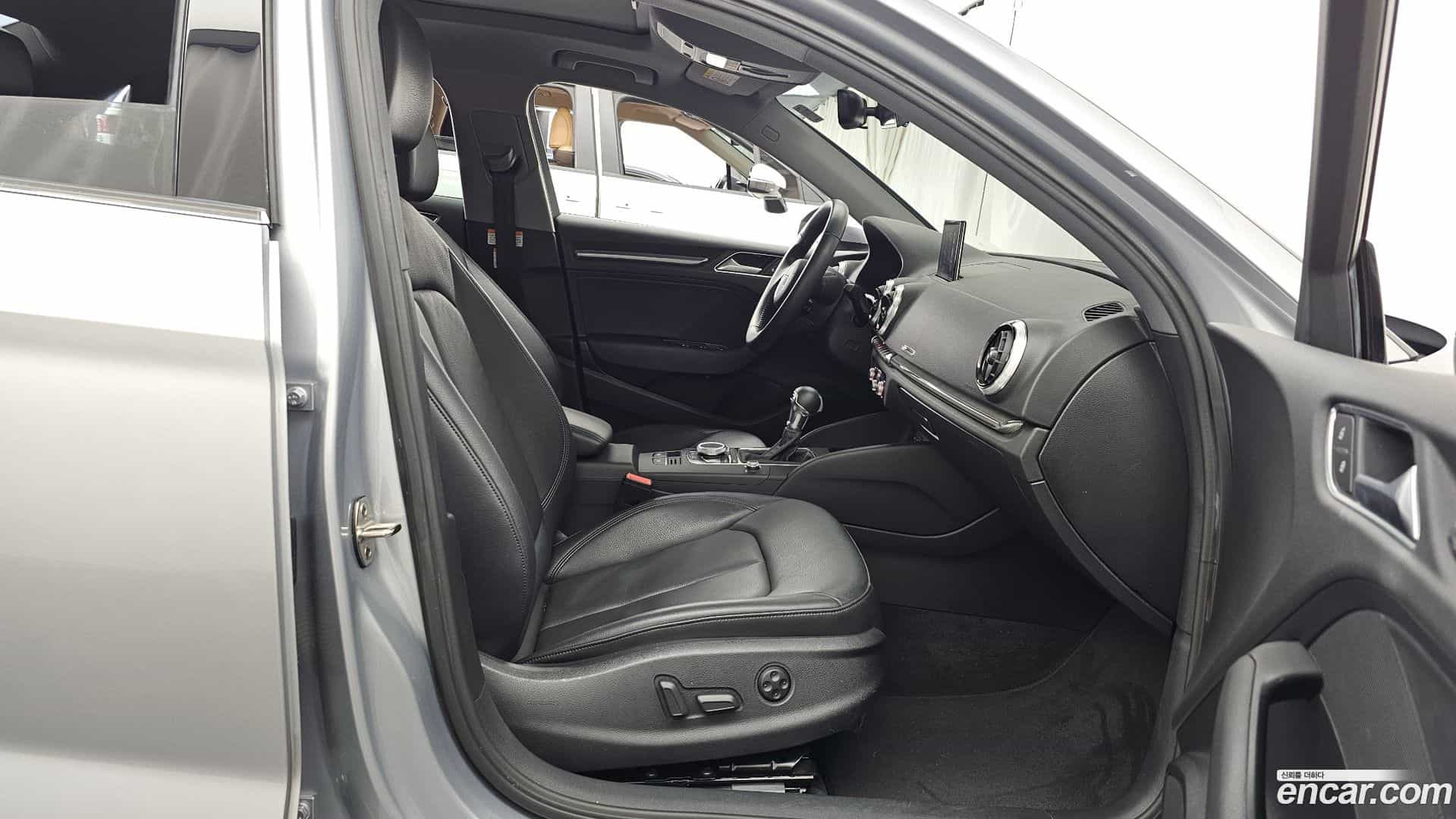 A3 Audi 2018.8-OPTION-015