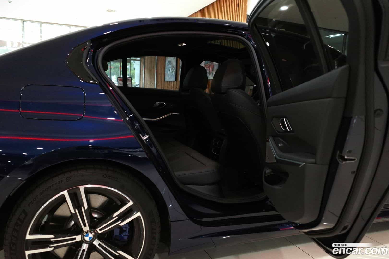 3-Series BMW 2025.10-OPTION-016
