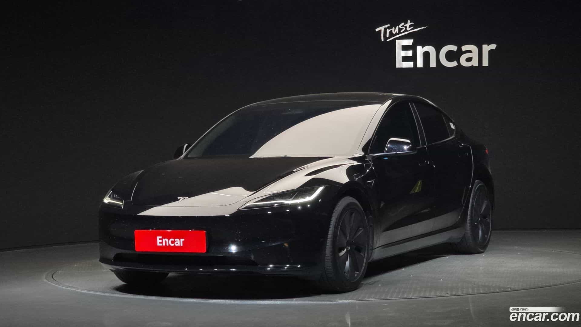 Model 3 Tesla 2024.4-OUTER-001