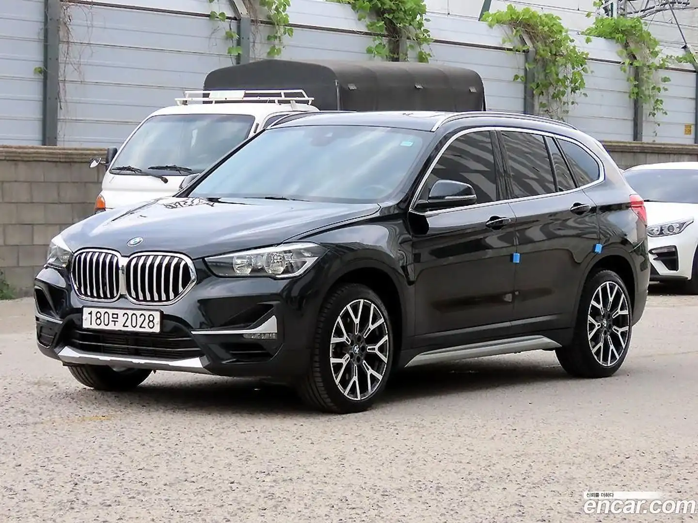 X1 BMW 2022.7-OUTER-002