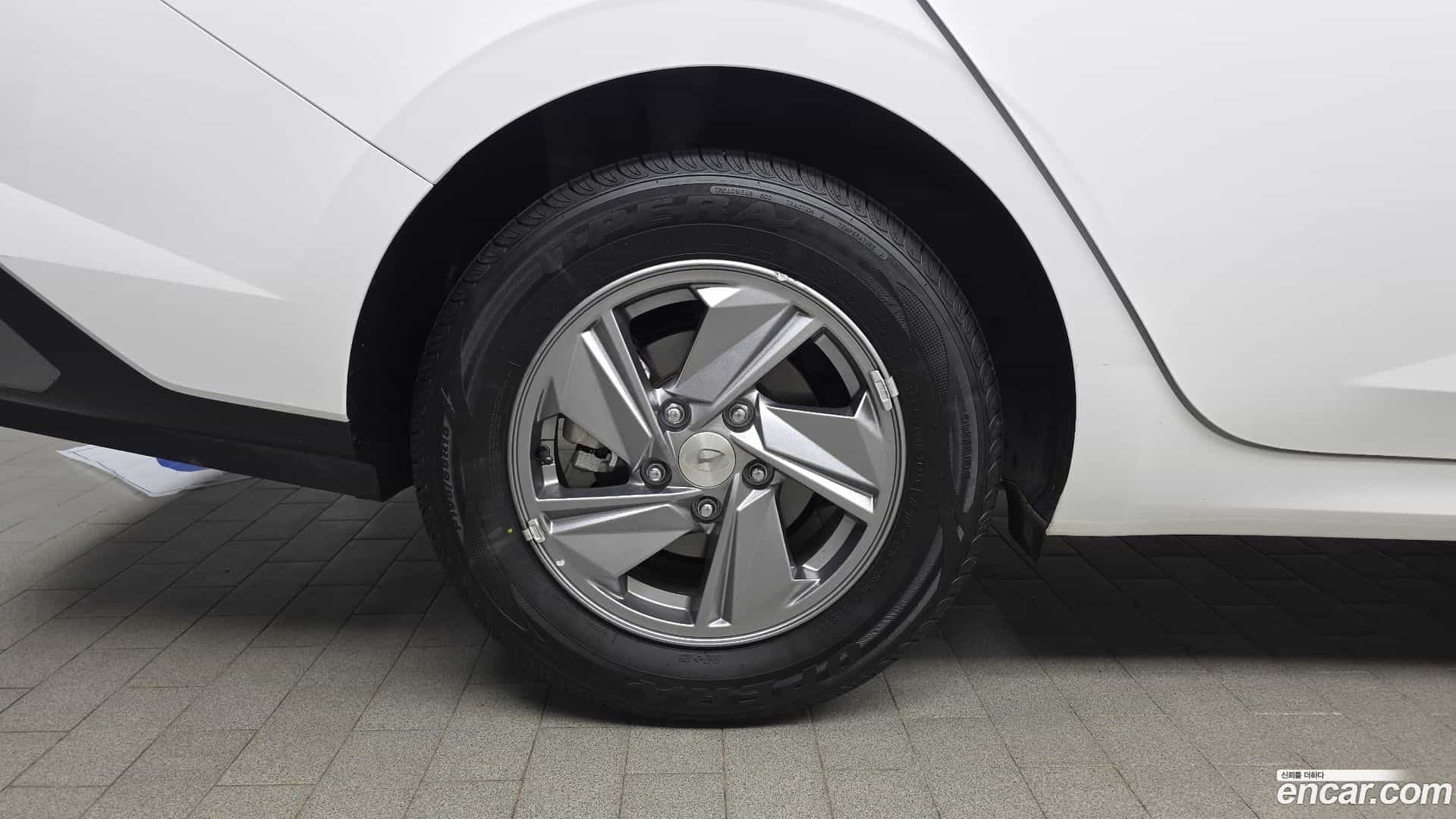 AVANTE Hyundai 2024.6-OUTER-005