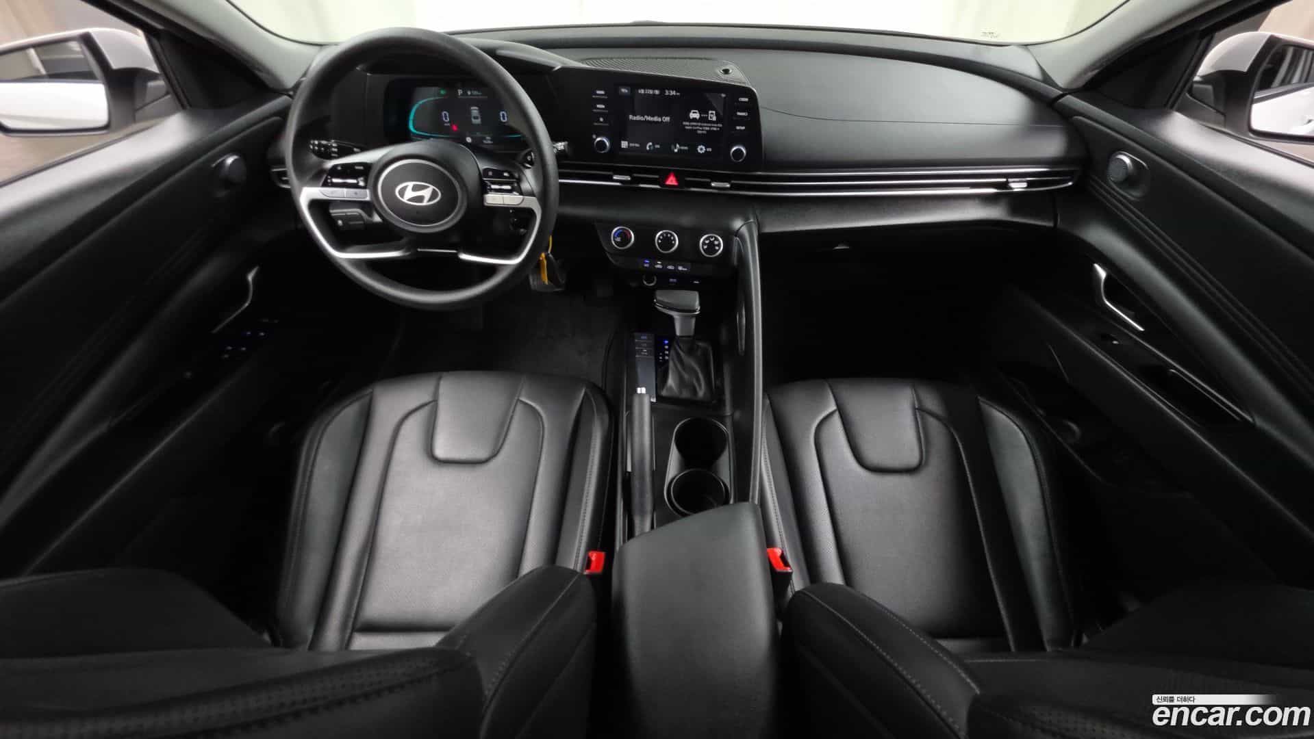 AVANTE Hyundai 2024.6-INNER-007