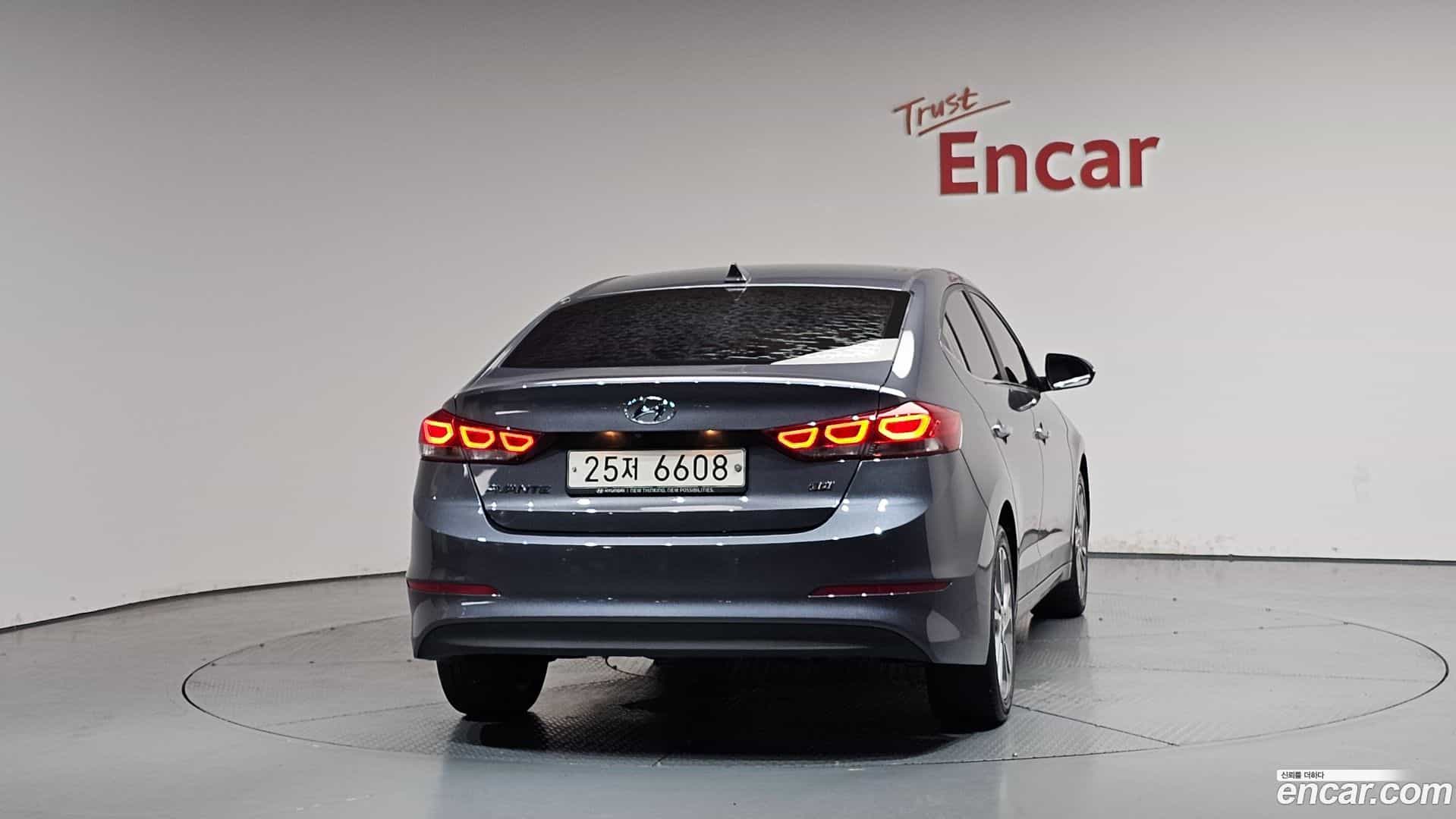 AVANTE Hyundai 2017.1-OUTER-004
