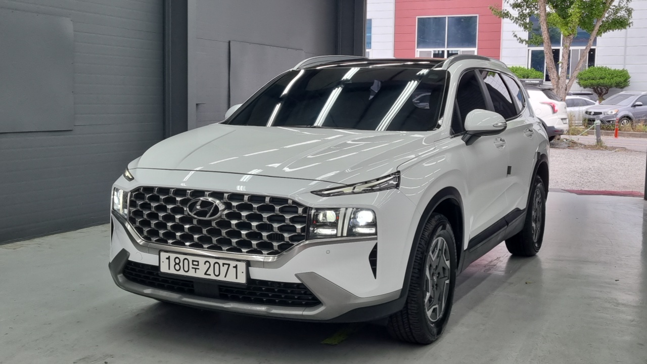 Santafe Hyundai 2022.1-OUTER-001