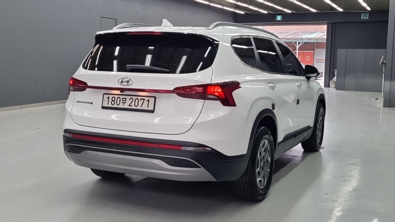 Santafe Hyundai 2022.1-OUTER-002