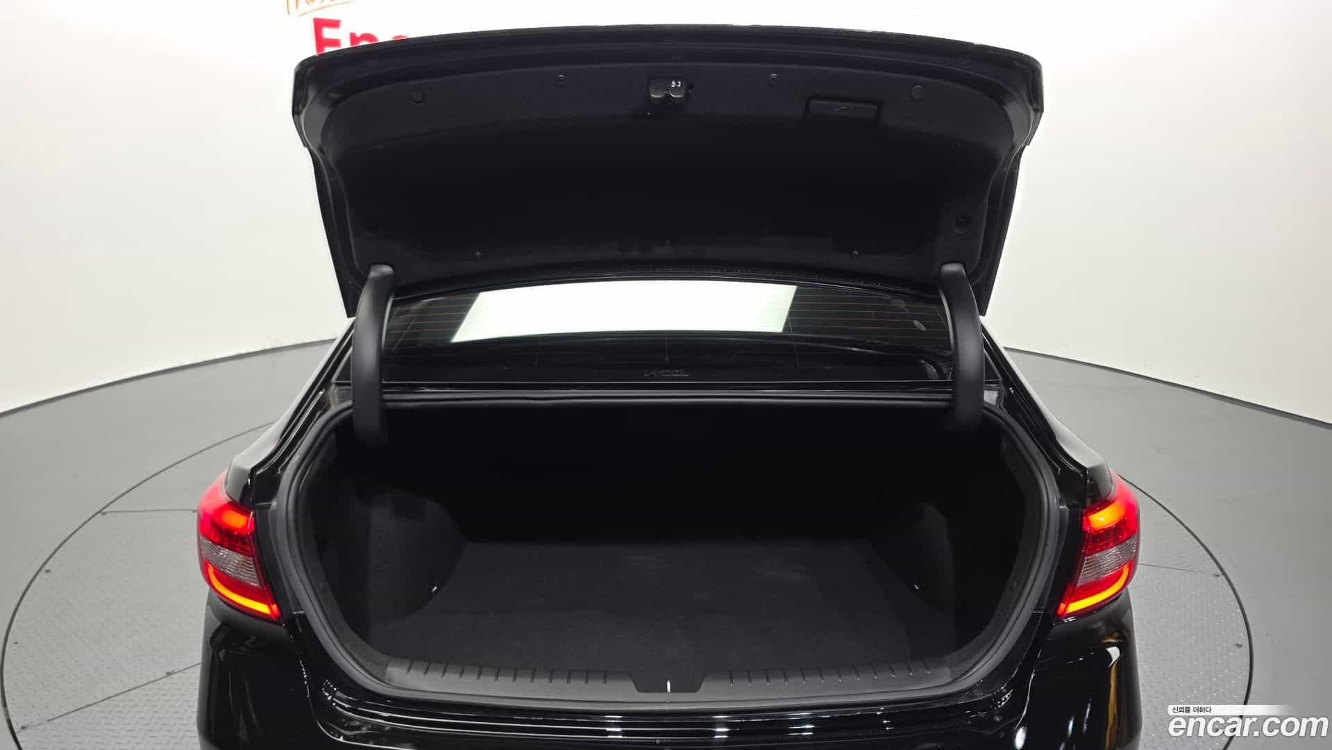 Sonata Hyundai 2015.9-OPTION-024