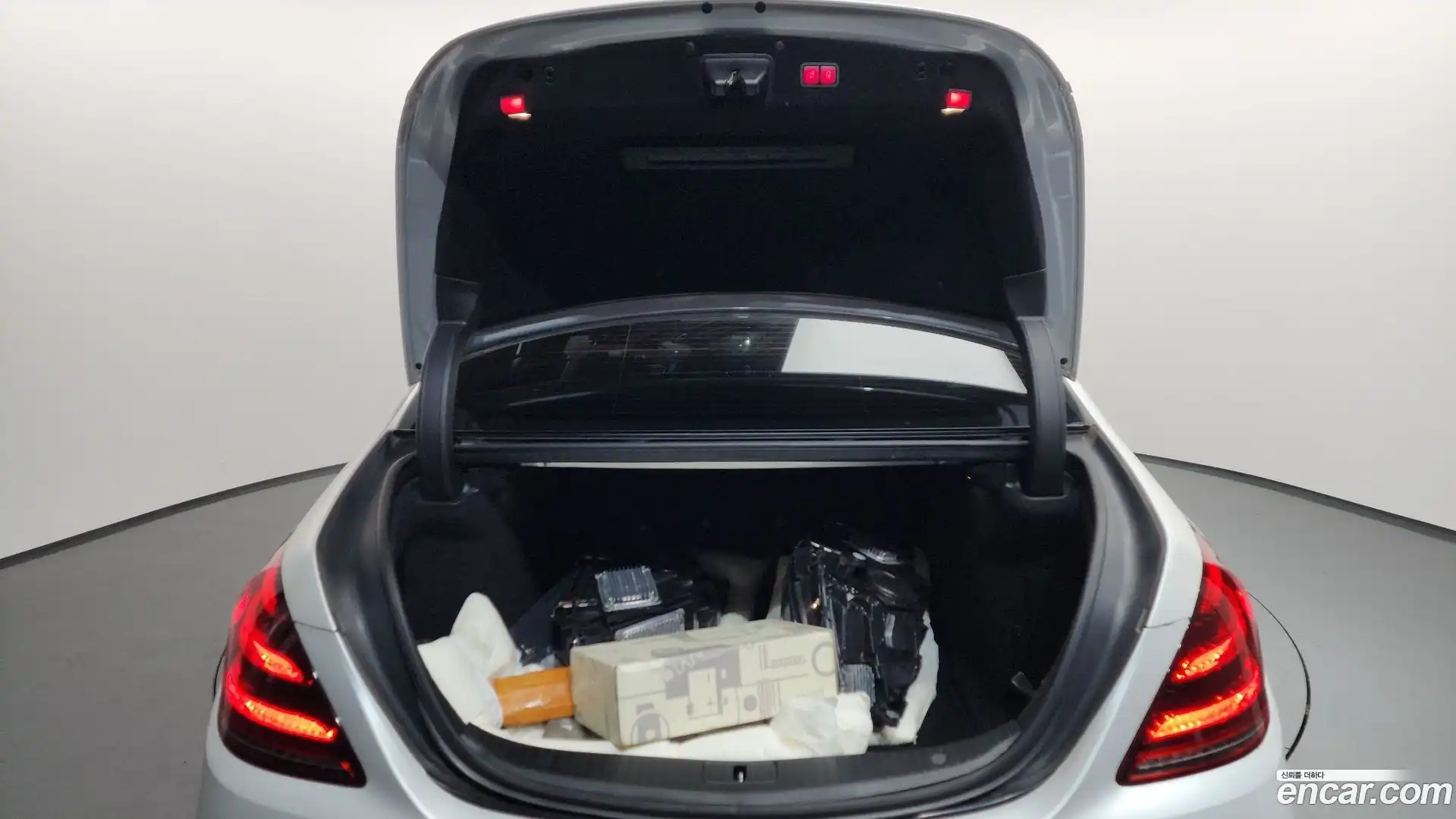 S-Class Mercedes-Benz 2015.10-OPTION-024