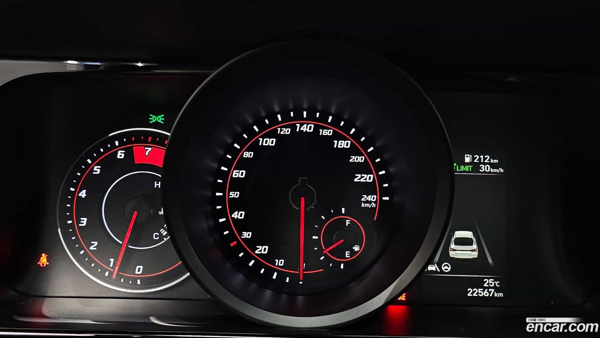 AVANTE Hyundai 2020.4-INNER-008