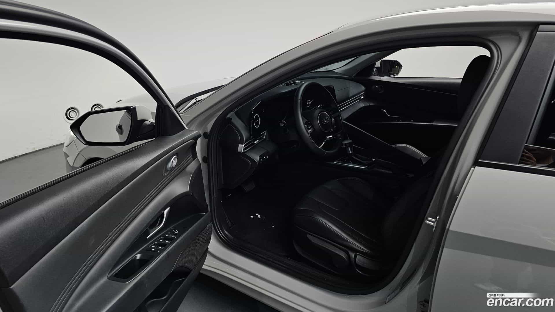 AVANTE Hyundai 2020.4-INNER-010