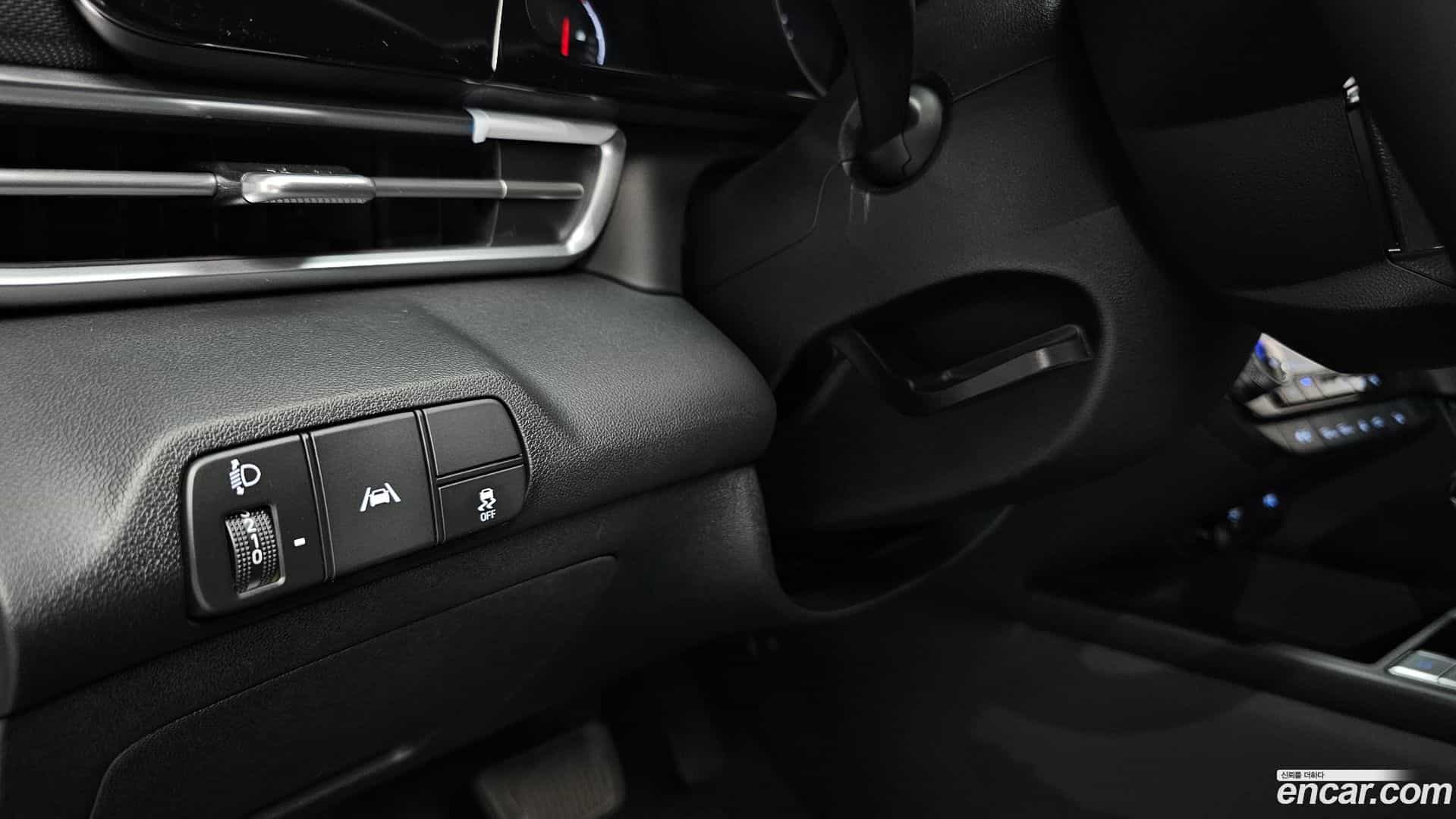 AVANTE Hyundai 2020.4-OPTION-024