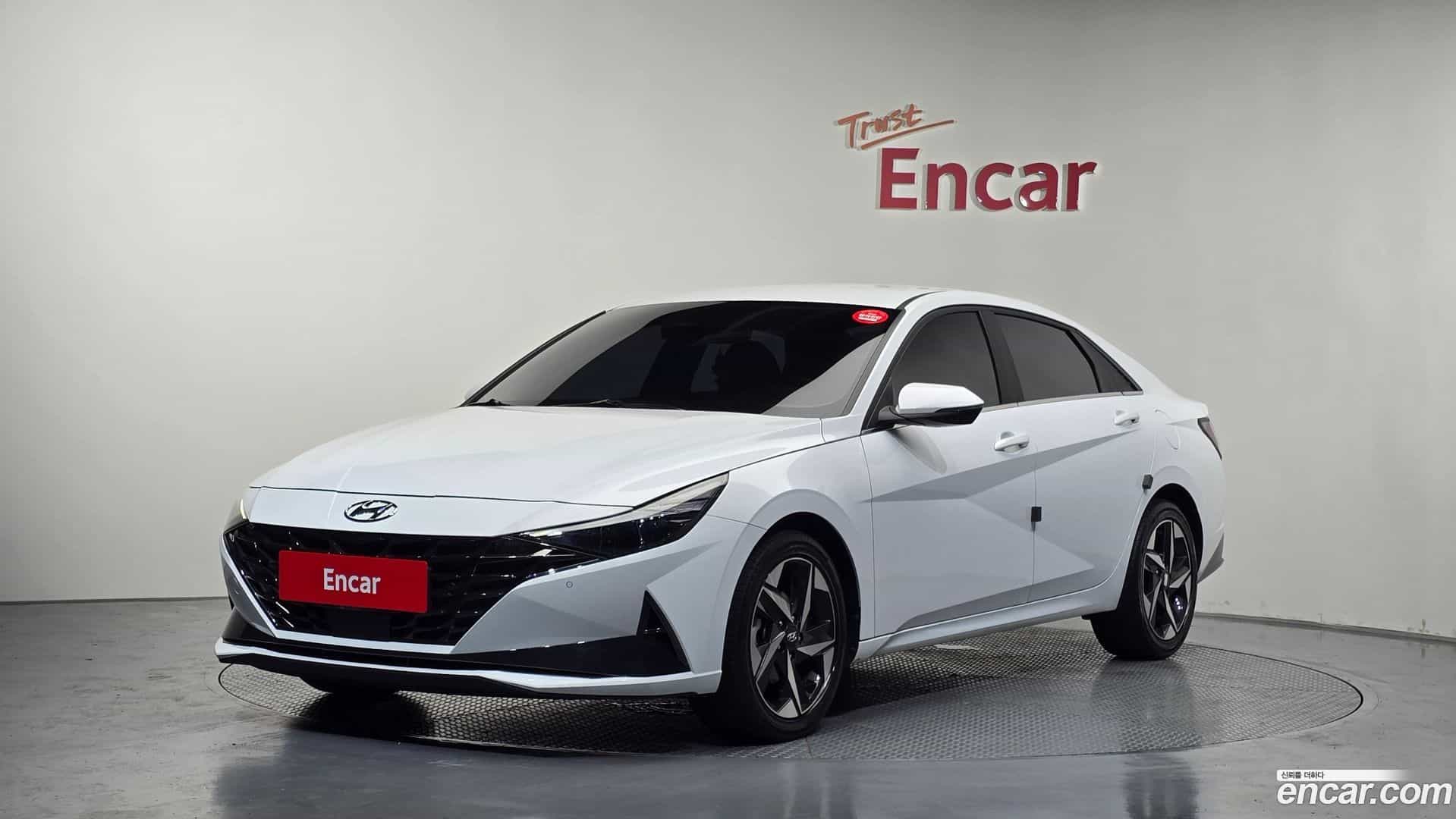 AVANTE Hyundai 2022.10-OUTER-001