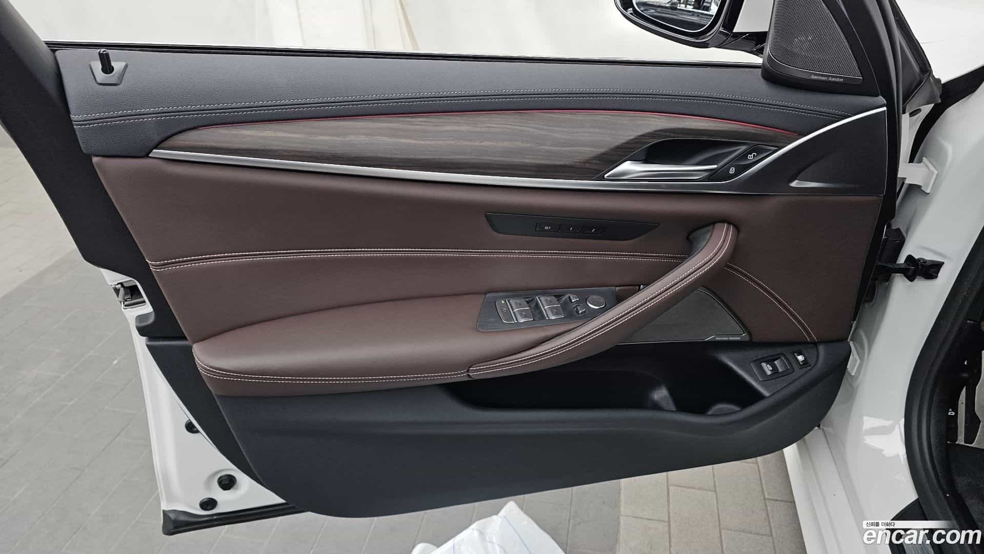 5-Series BMW 2021.1-INNER-034