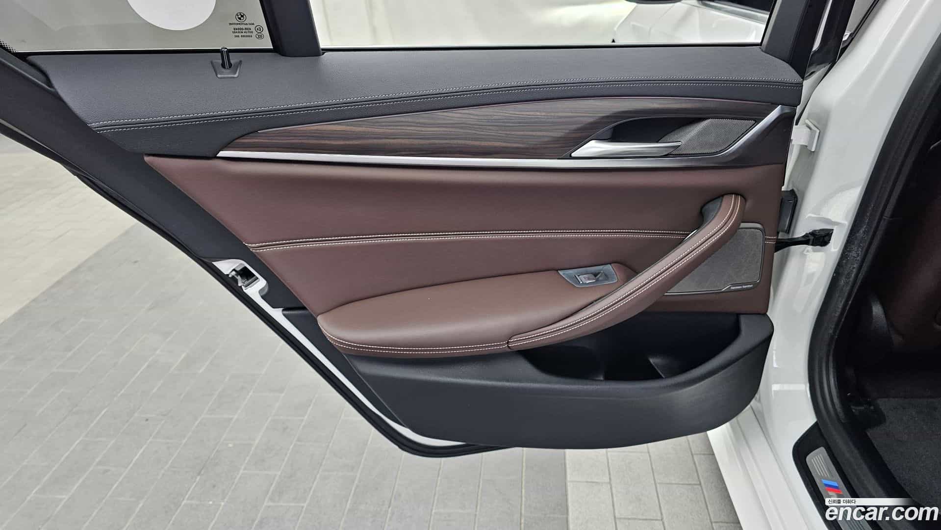 5-Series BMW 2021.1-INNER-035