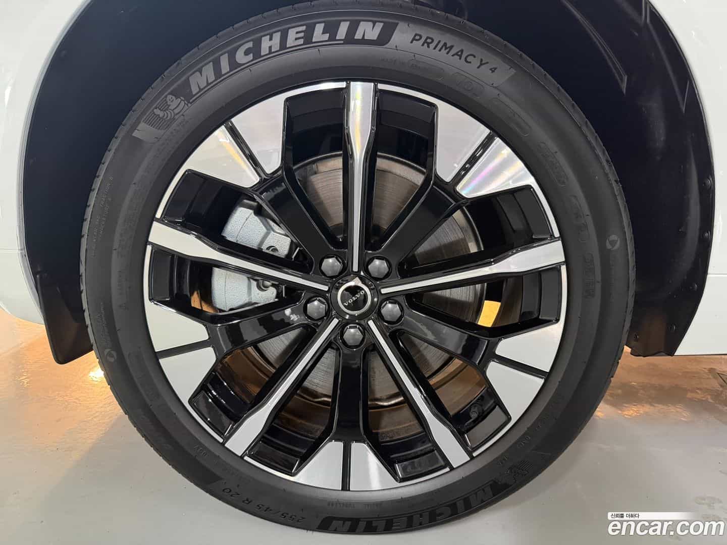 XC60 Volvo 2026.0-OUTER-005