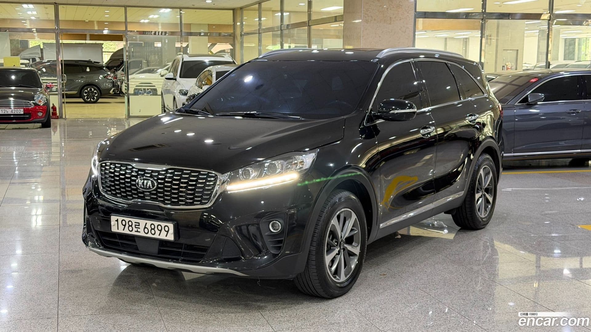 Main__Slider__Photo:Sorento Kia 2018.11-0