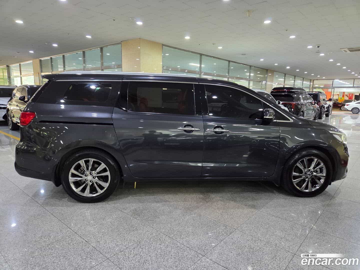 Canival Kia 2018.9-OUTER-005