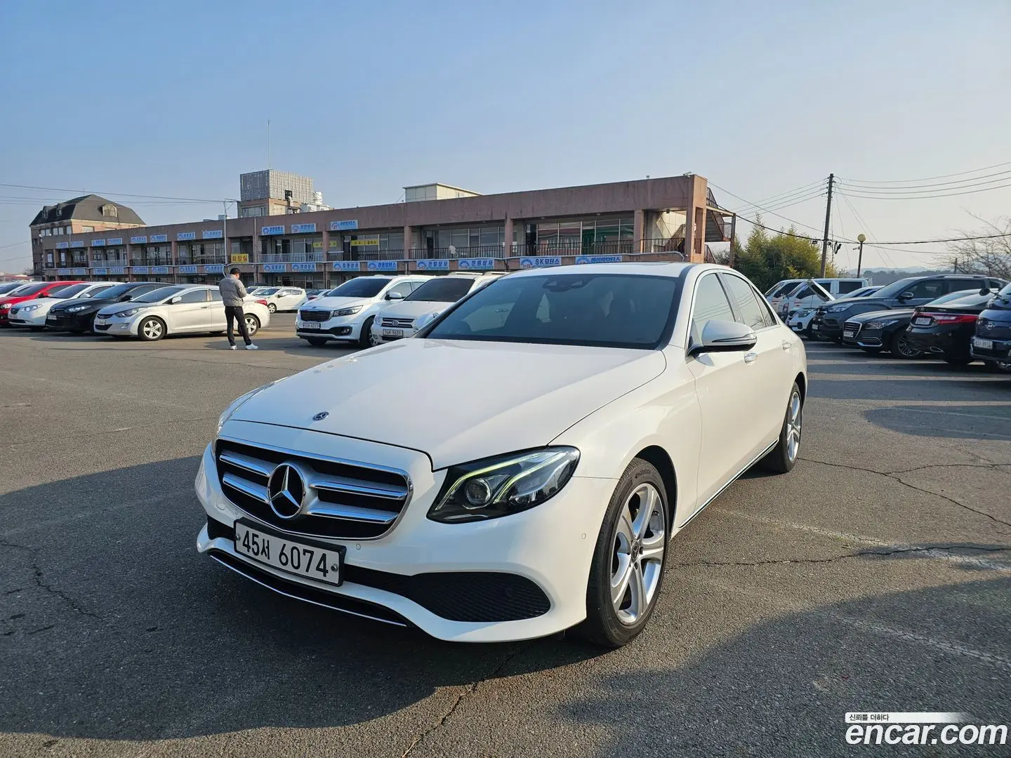 Main__Slider__Photo:E-Class Mercedes-Benz 2018.4-0