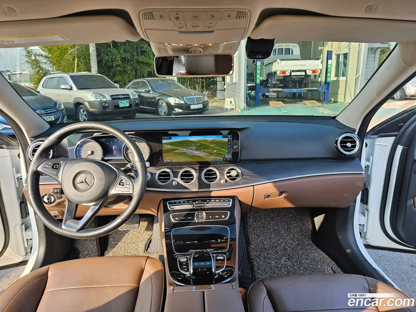 E-Class Mercedes-Benz 2018.4-OPTION-016