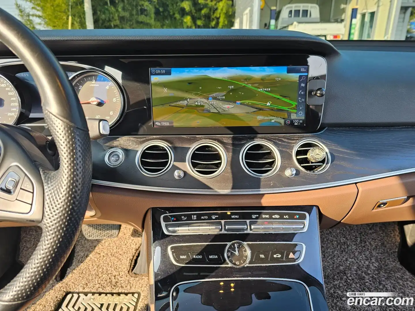 E-Class Mercedes-Benz 2018.4-OPTION-017