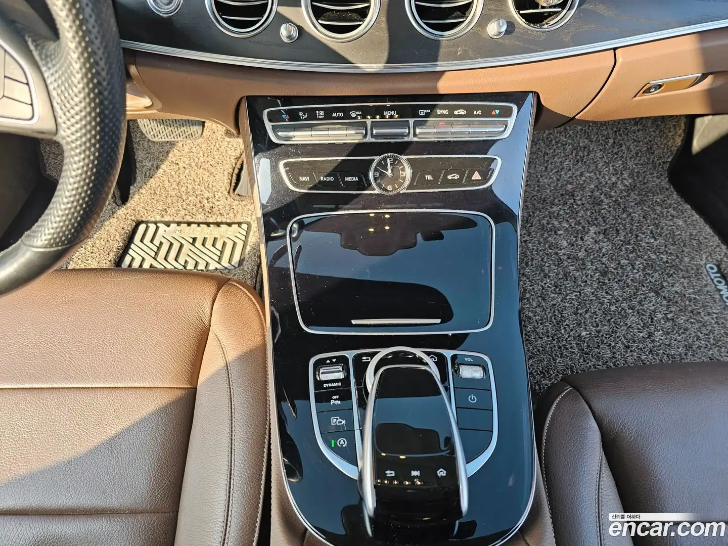 E-Class Mercedes-Benz 2018.4-OPTION-018