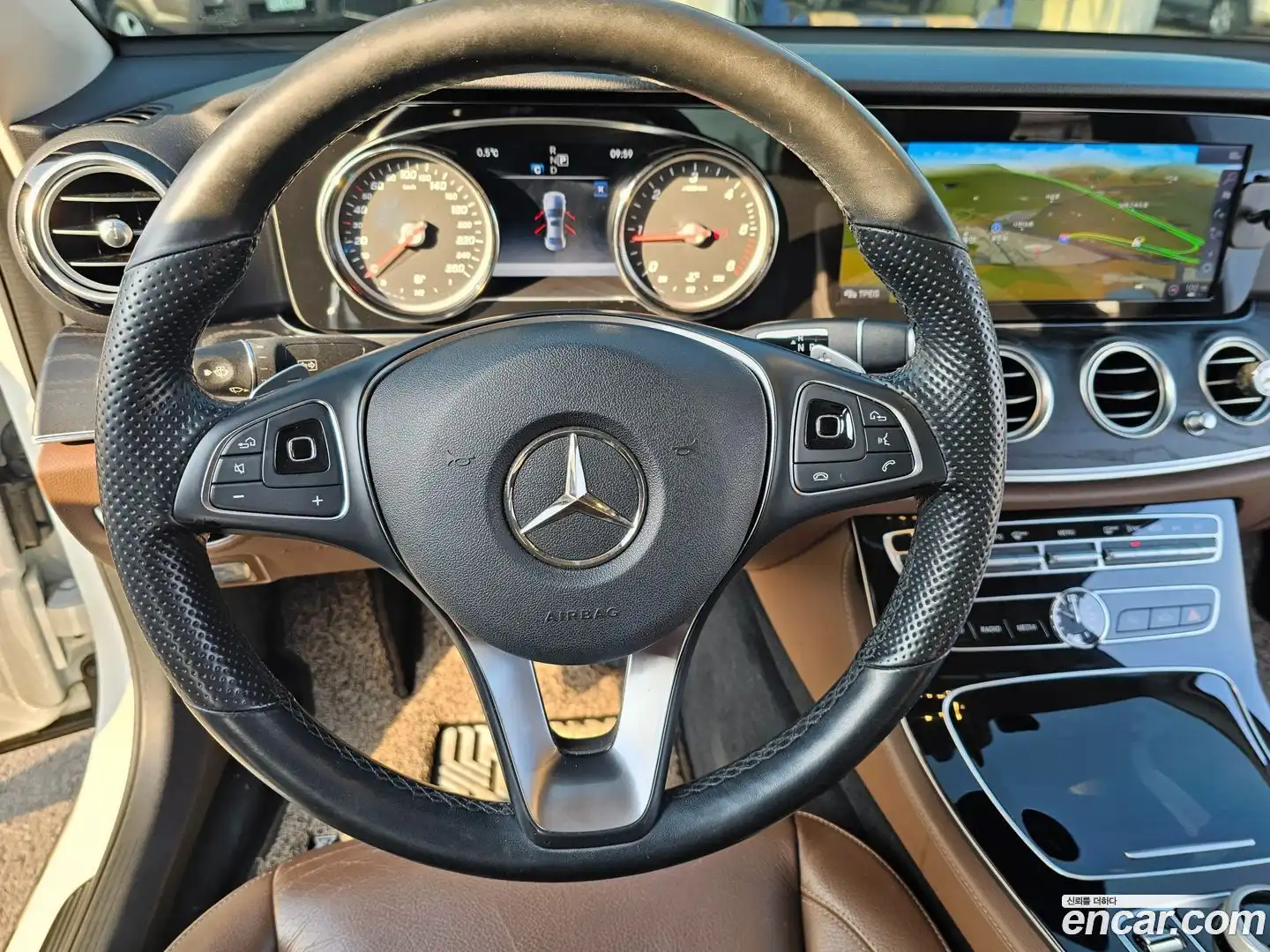 E-Class Mercedes-Benz 2018.4-OPTION-020