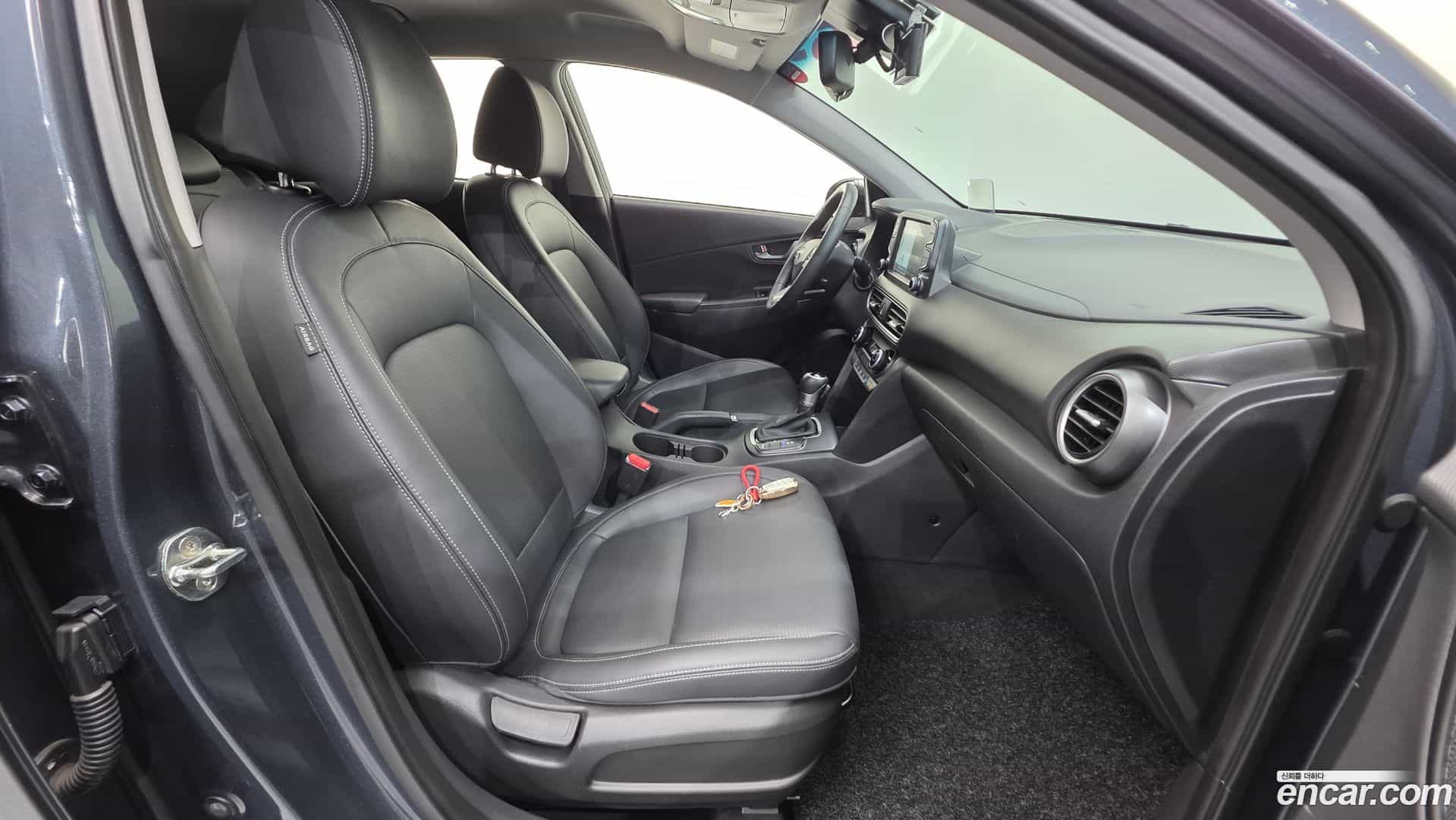 Kona Hyundai 2018.10-INNER-010
