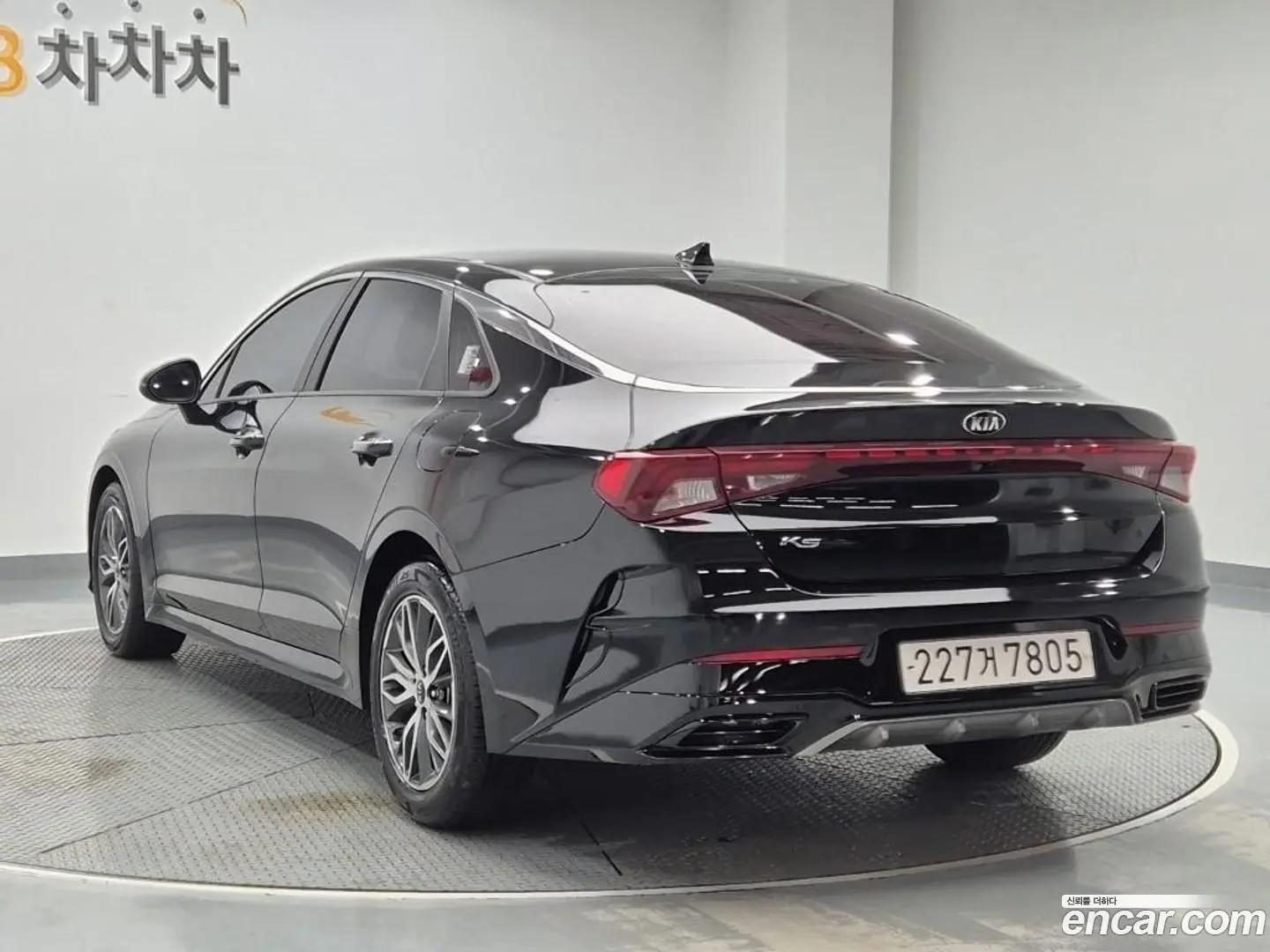 Main__Slider__Photo:K5 Kia 2020.6-1