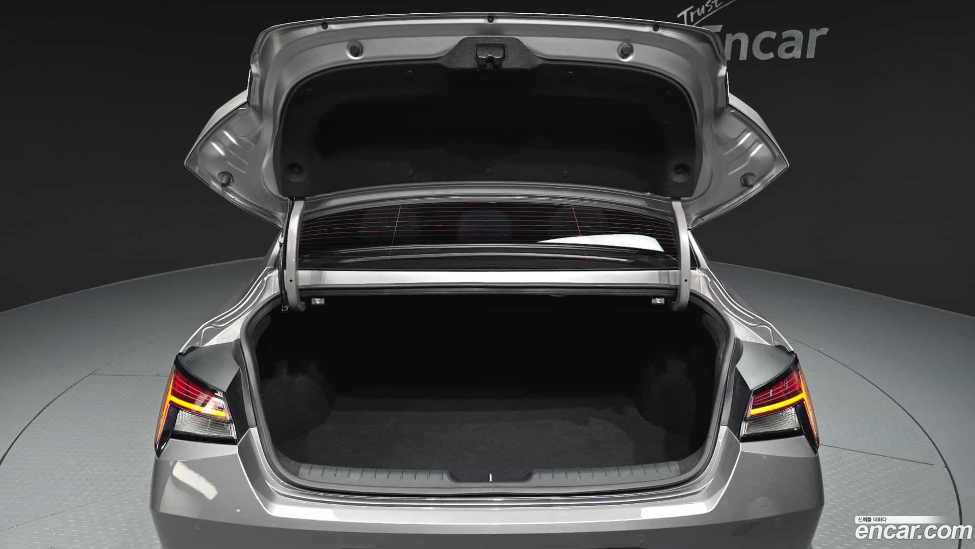 AVANTE Hyundai 2020.8-OPTION-024