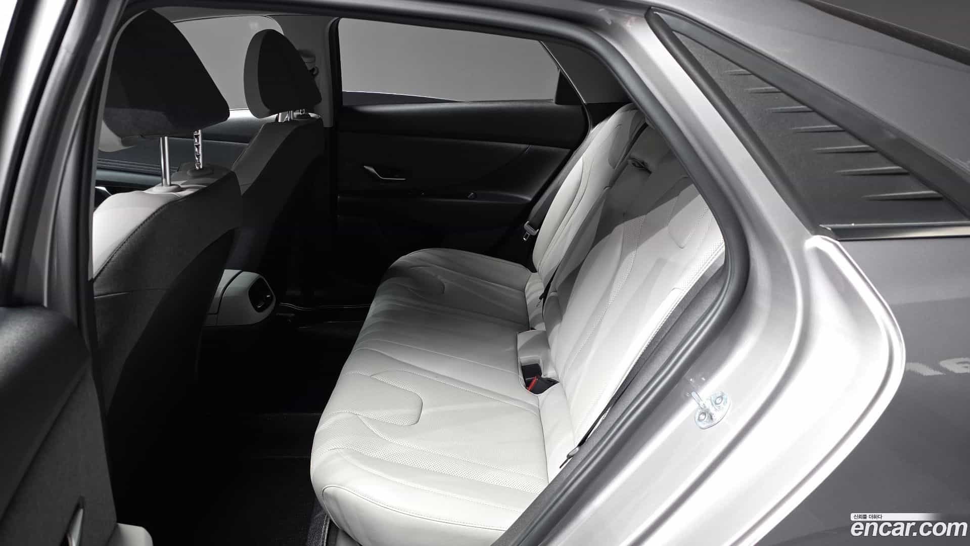 AVANTE Hyundai 2020.8-INNER-036