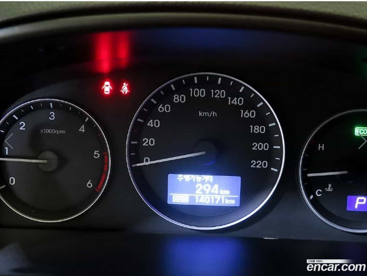 Starex Hyundai 2018.4-INNER-009