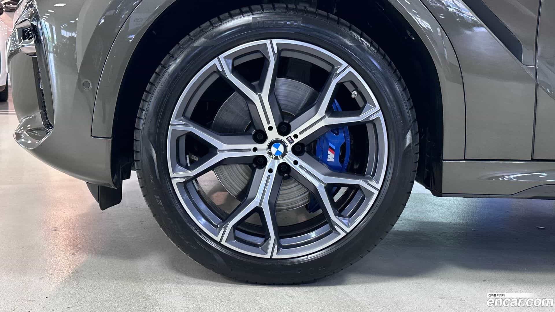 X6 BMW 2023.0-OUTER-005