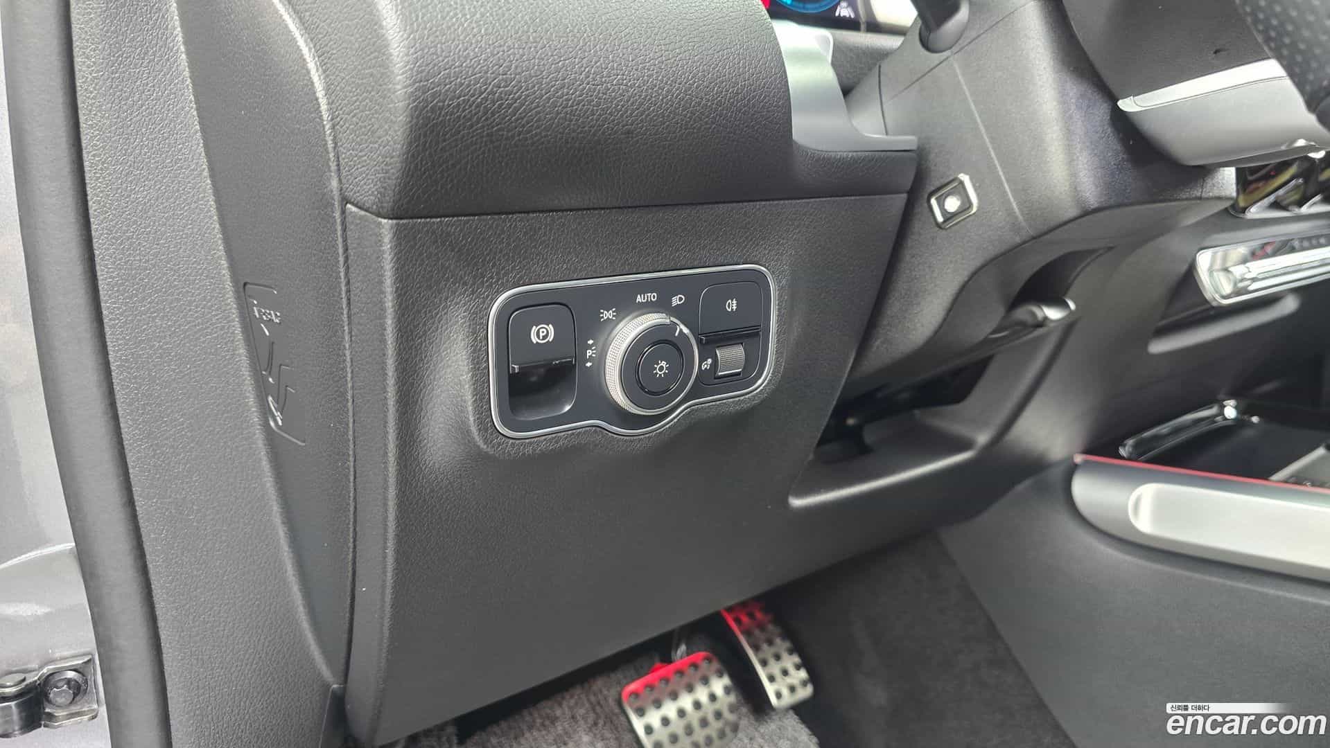 GLB-Class Mercedes-Benz 2022.3-OPTION-020