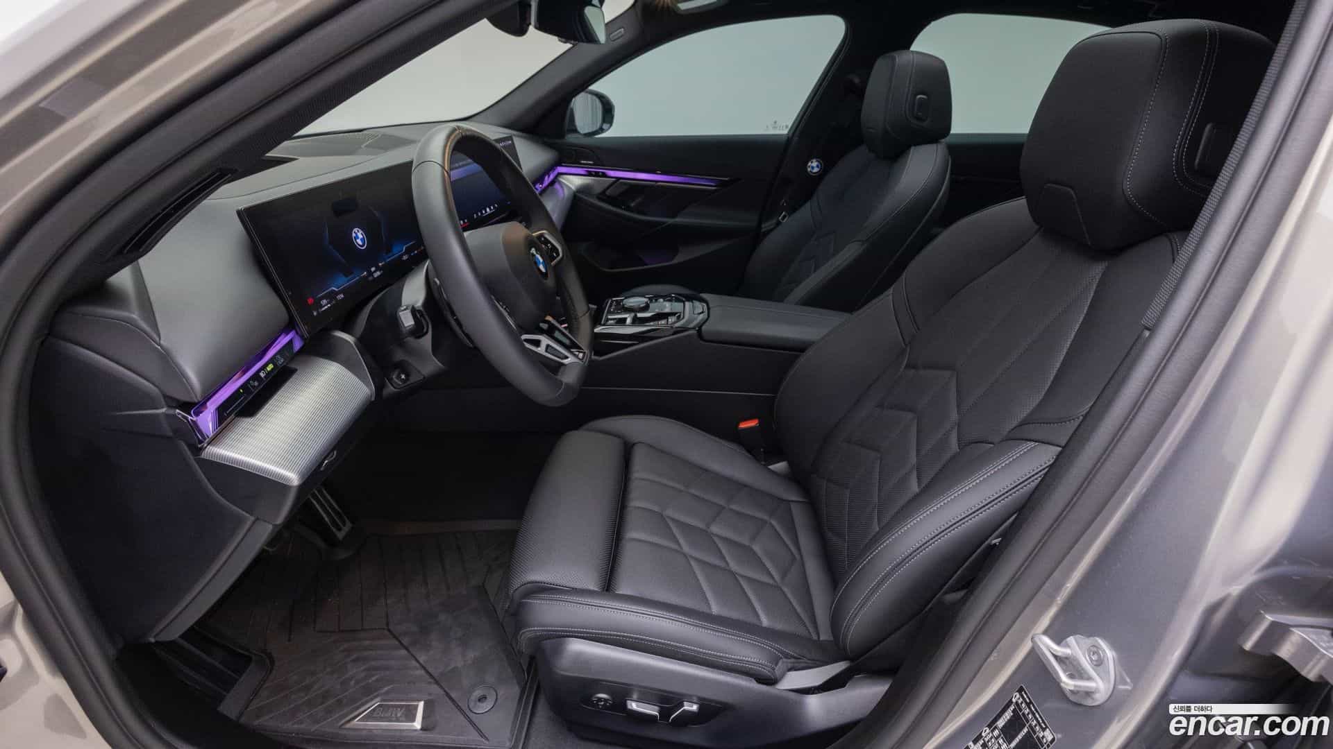 5-Series BMW 2025.8-INNER-010